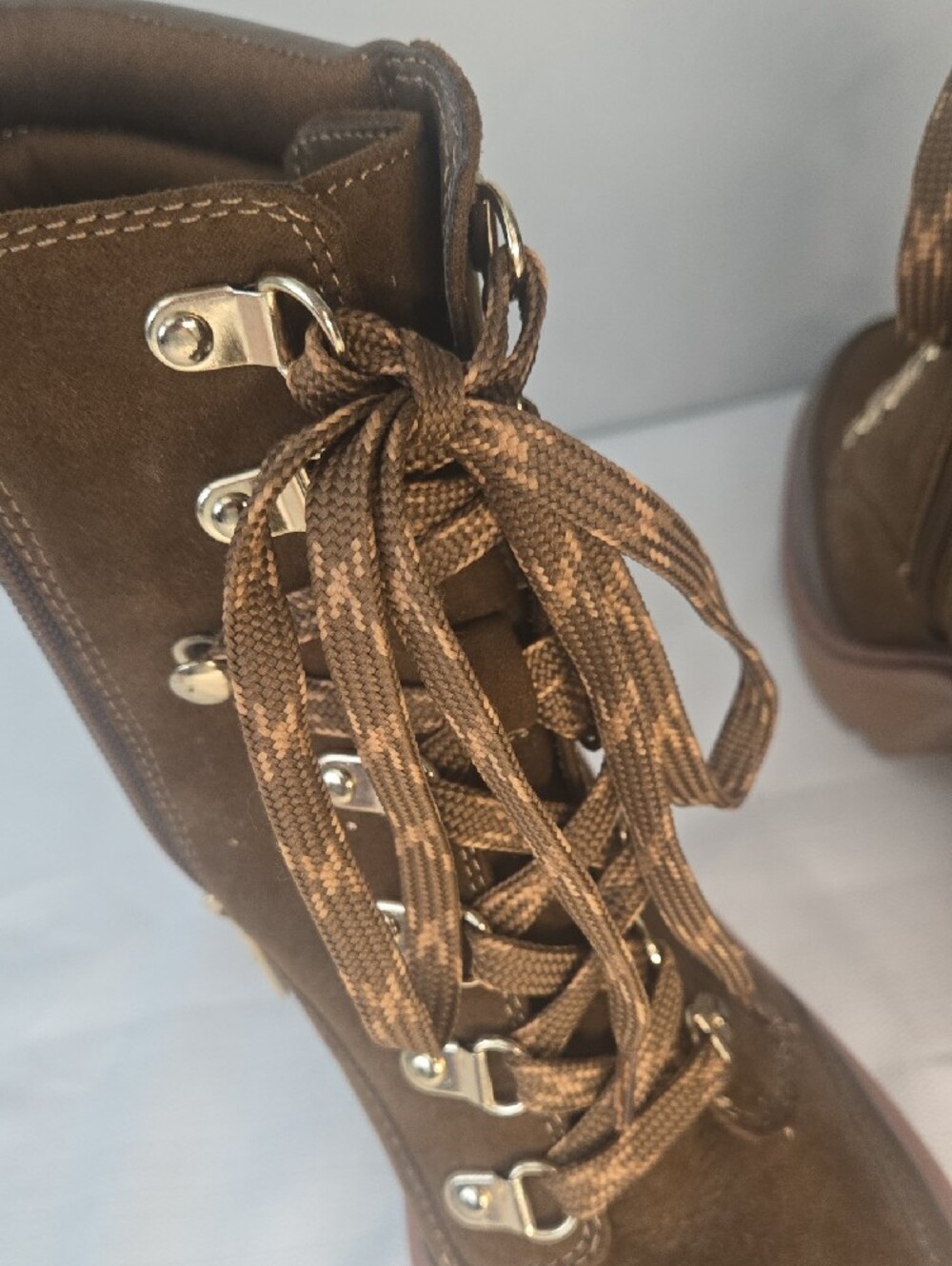 Jennifer Lopez Brown Suede Lace-Up Platform Ankle Boots - Picture 6 of 7